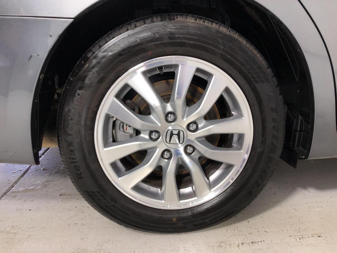 Photo '12' of Honda Odyssey