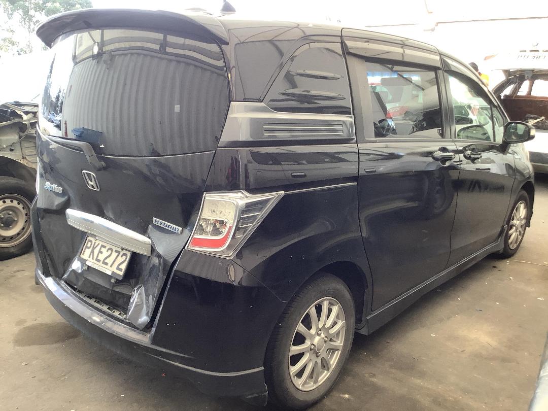 Photo '3' of Honda Spike