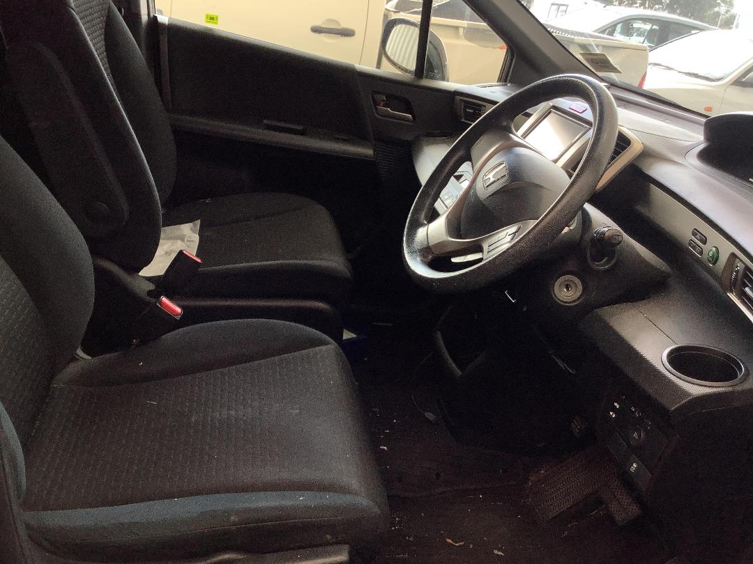 Photo '8' of Honda Spike