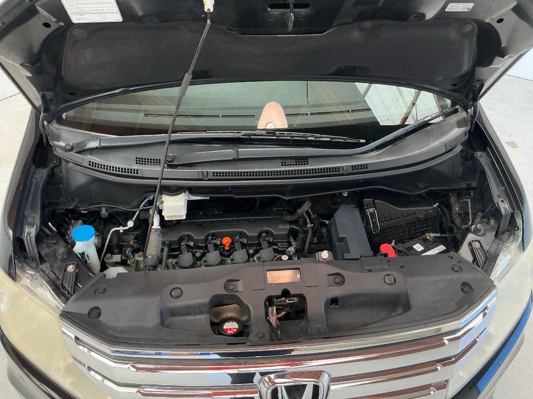 Photo '13' of Honda Stepwagon