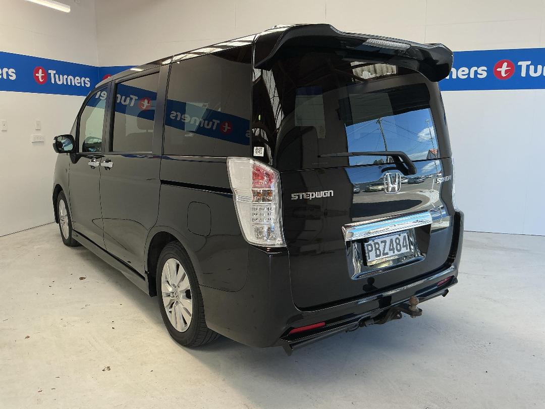 Photo '5' of Honda Stepwagon