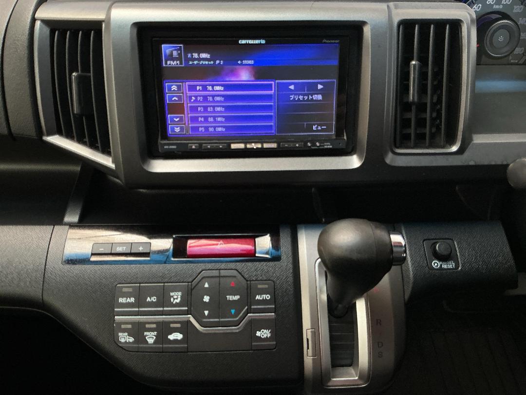 Photo '18' of Honda Stepwagon