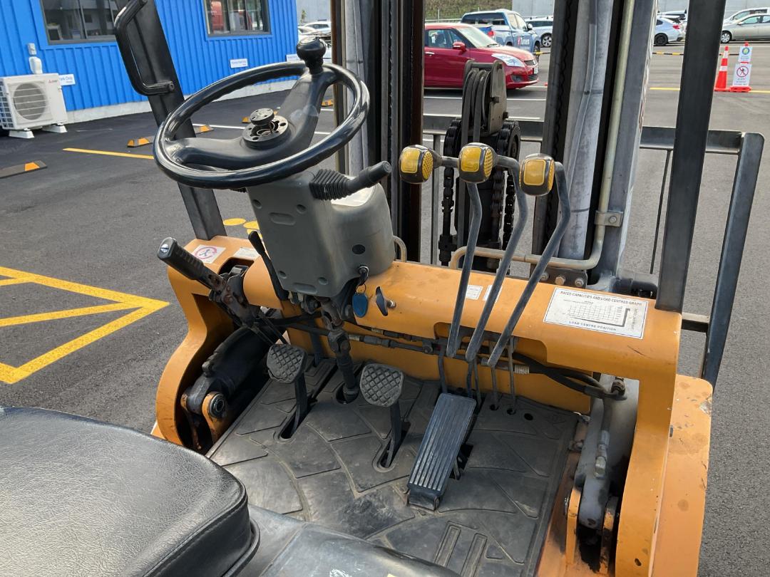 Photo '18' of Huahe HH30ZN1D Forklift Photo '18' of Huahe HH30ZN1D Forklift