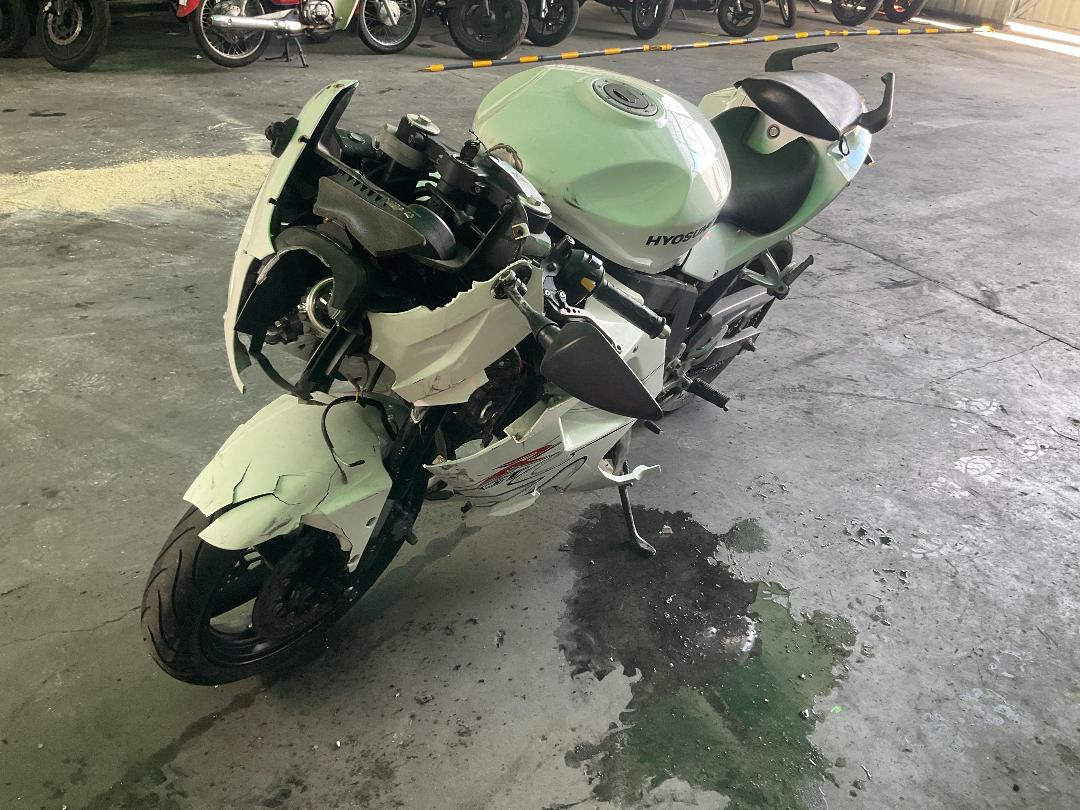 Photo '2' of Hyosung GT250 RN Photo '2' of Hyosung GT250 RN