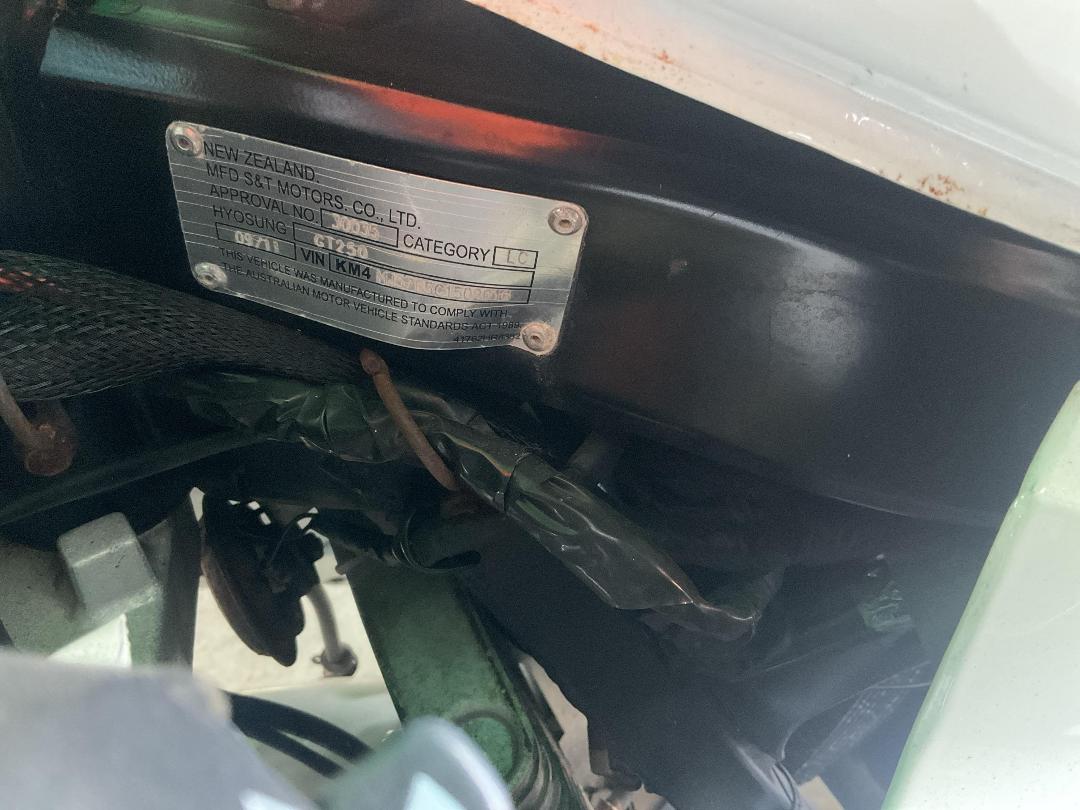 Photo '31' of Hyosung GT250 RN Photo '31' of Hyosung GT250 RN