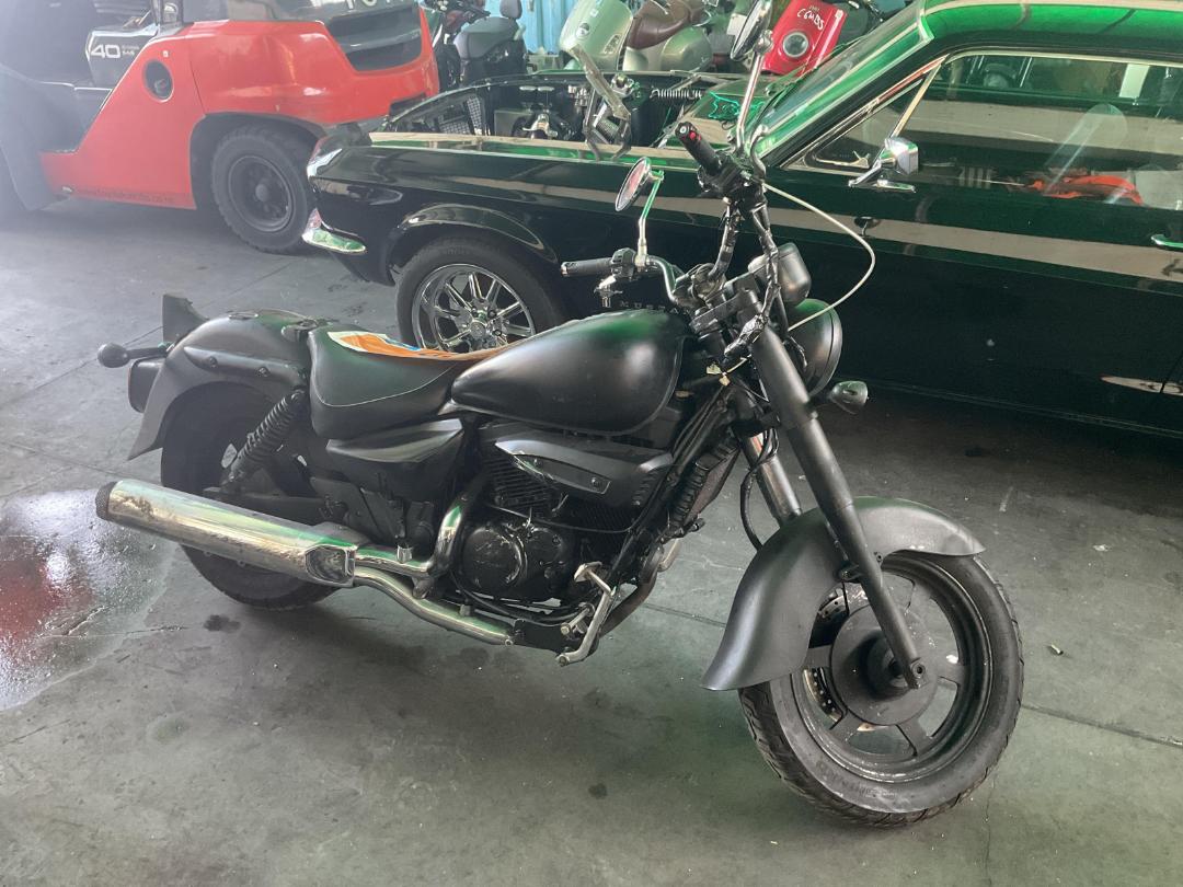 Photo '2' of Hyosung GV250