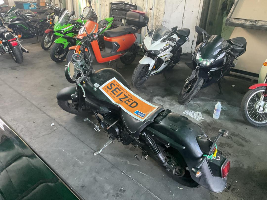 Photo '5' of Hyosung GV250