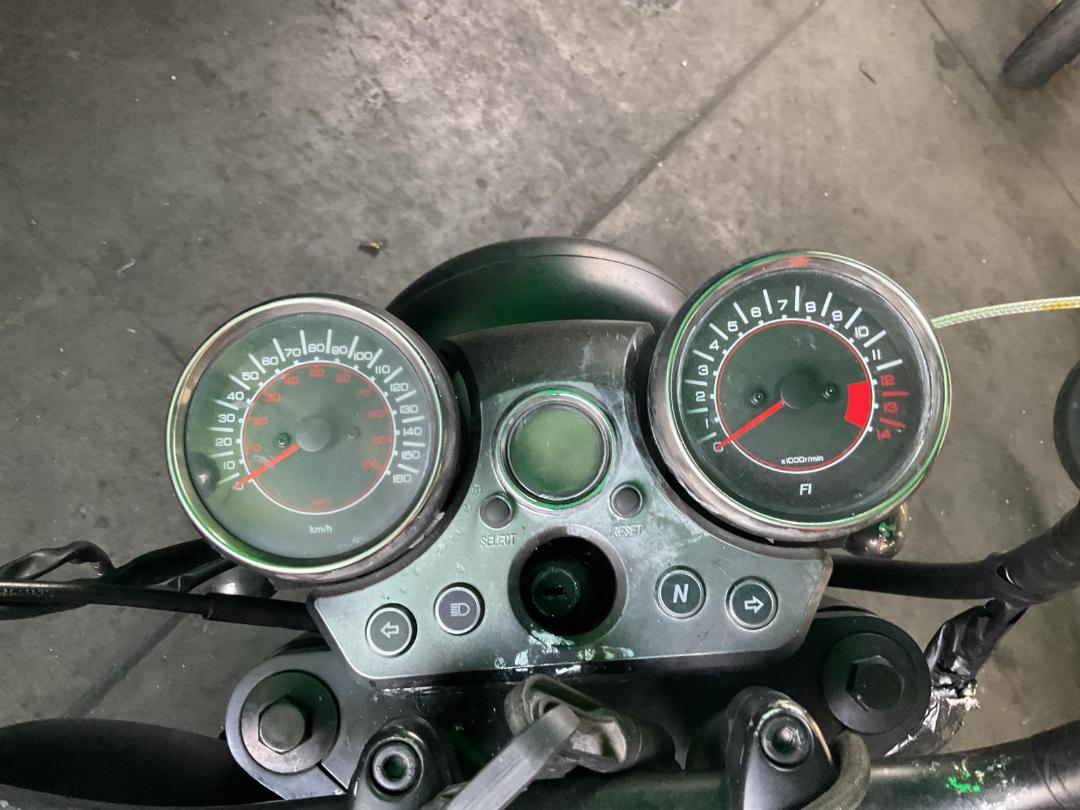 Photo '8' of Hyosung GV250