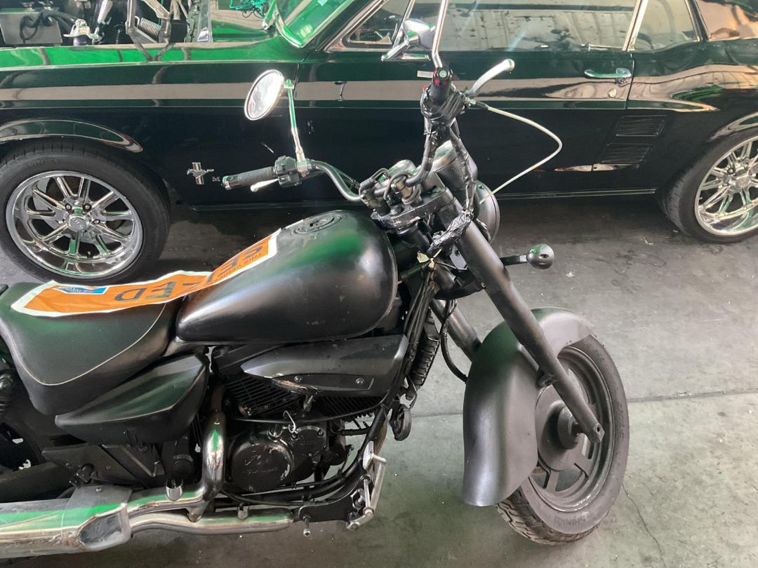 Photo '11' of Hyosung GV250