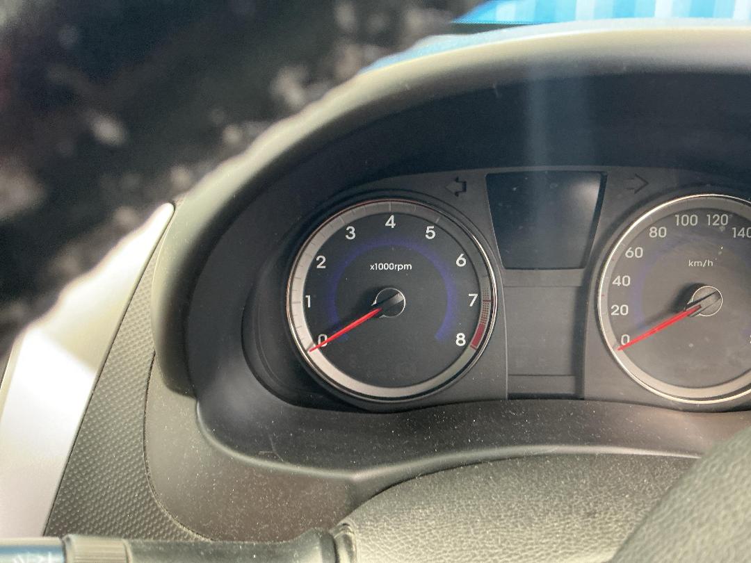 Photo '10' of Hyundai Accent