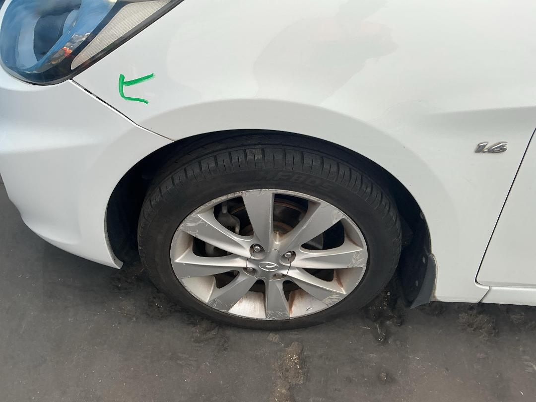 Photo '17' of Hyundai Accent