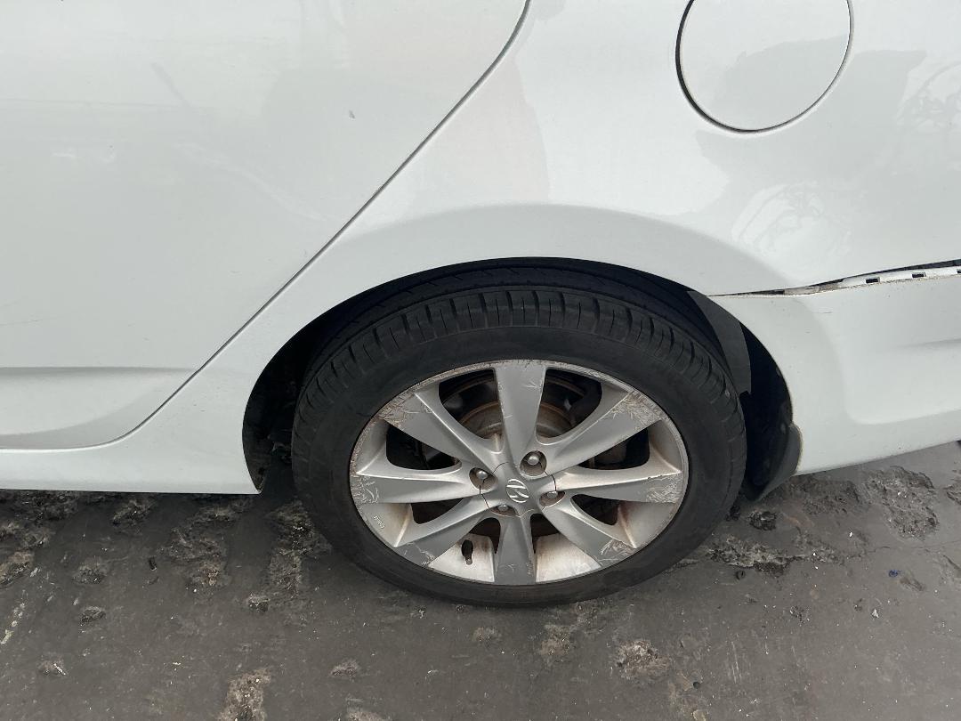 Photo '18' of Hyundai Accent