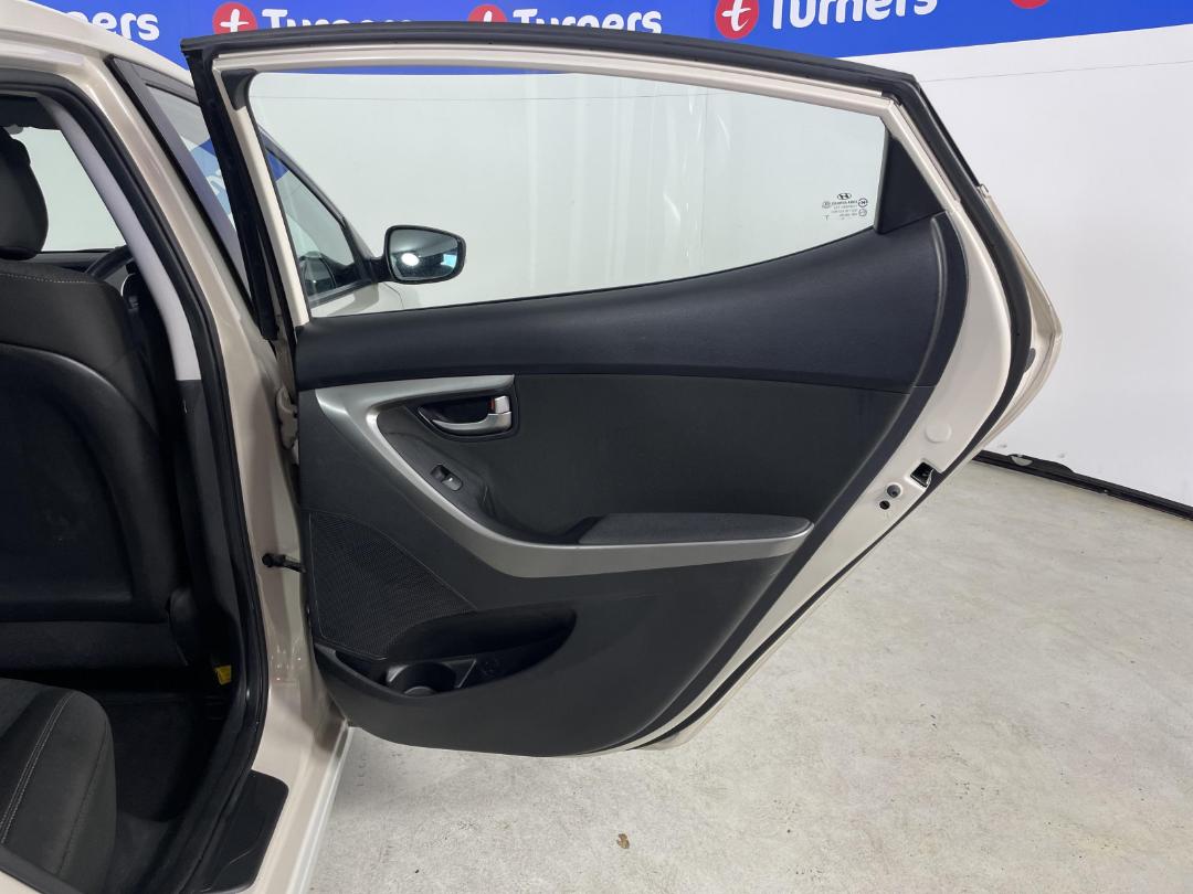 Used Hyundai Elantra 2012 North Shore at Turners Cars 26314802 Turners