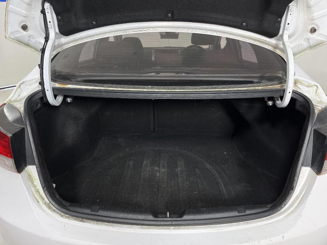 Photo '12' of Hyundai Elantra Photo '12' of Hyundai Elantra