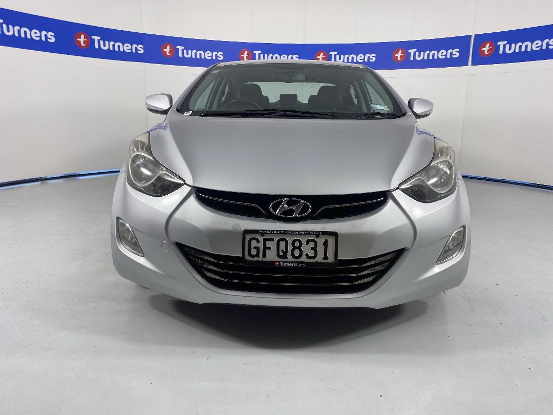 Photo '2' of Hyundai Elantra Photo '2' of Hyundai Elantra