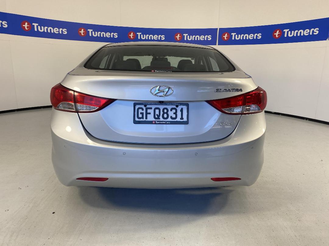 Photo '6' of Hyundai Elantra Photo '6' of Hyundai Elantra