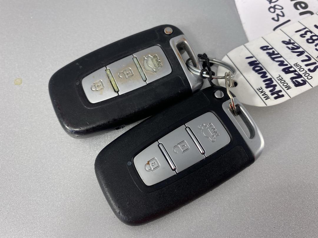 Photo '22' of Hyundai Elantra Photo '22' of Hyundai Elantra