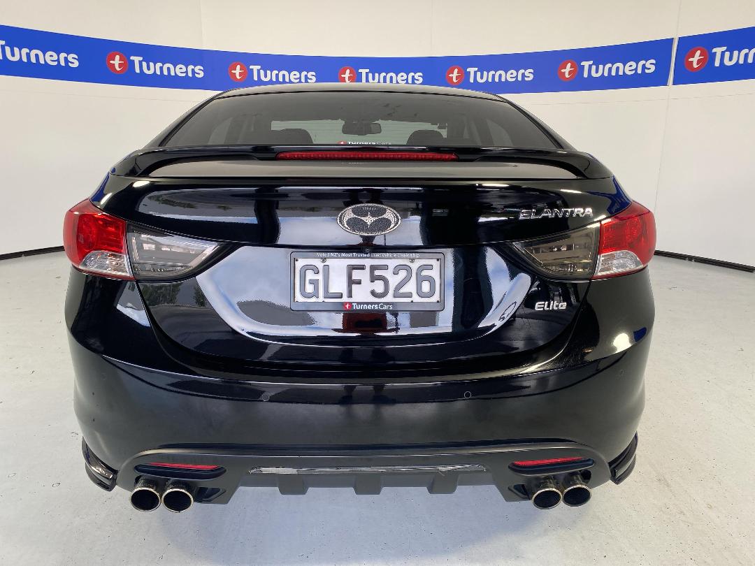 Photo '6' of Hyundai Elantra