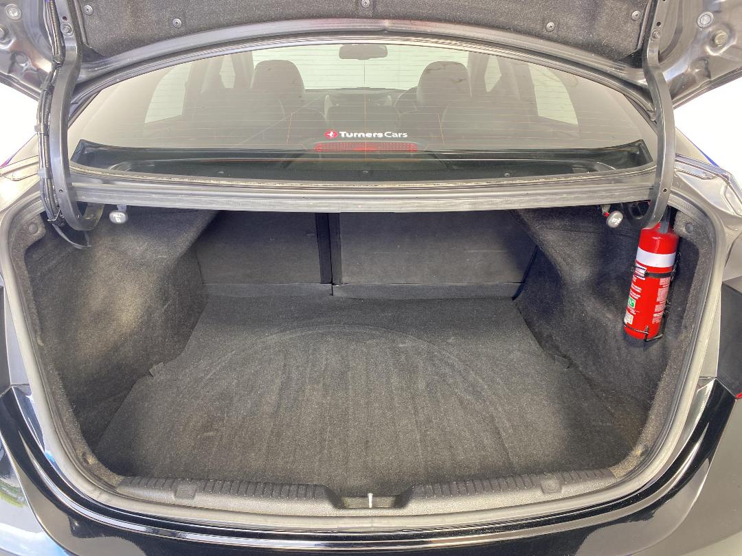 Photo '14' of Hyundai Elantra