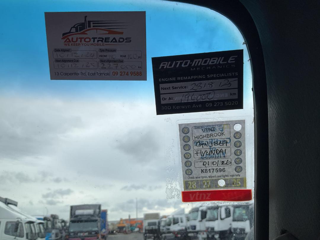 Photo '35' of Hyundai HD75 SUL Flat Deck