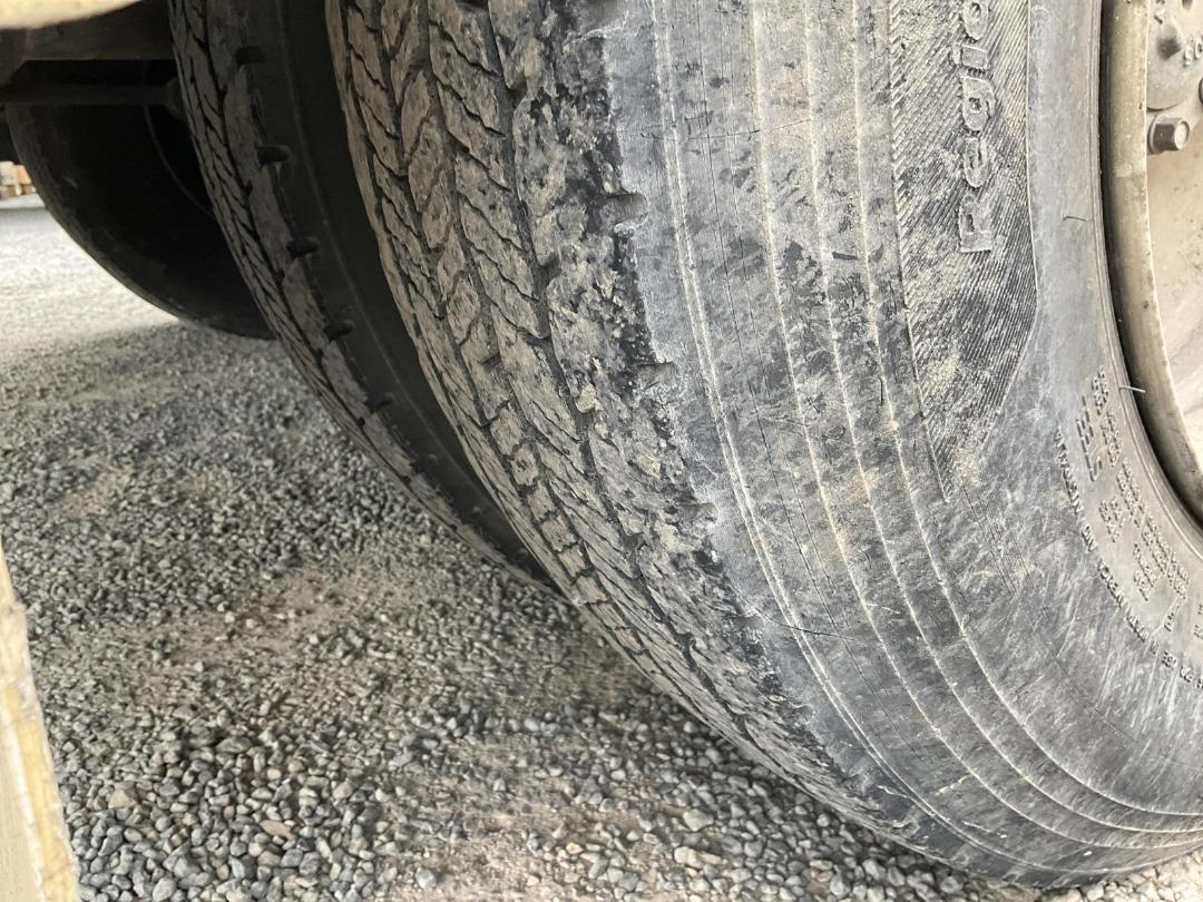 Photo '40' of Hyundai HD75 SUL Flat Deck