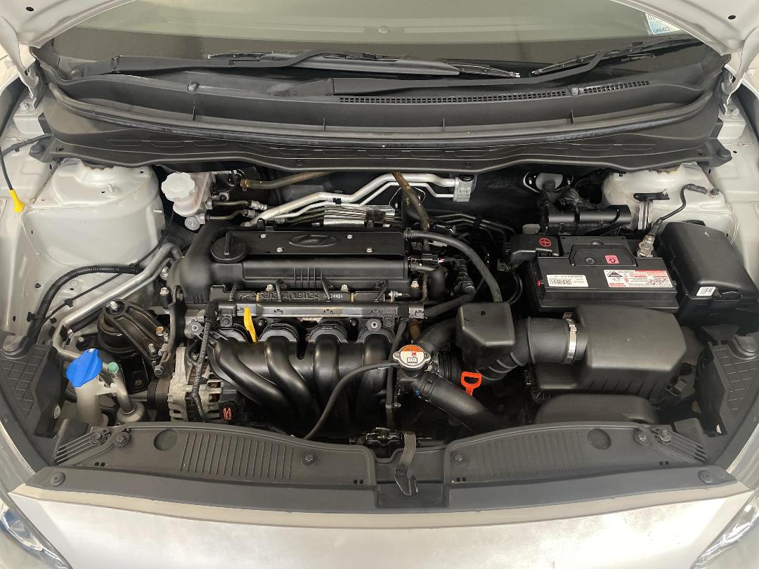 Photo '13' of Hyundai I20