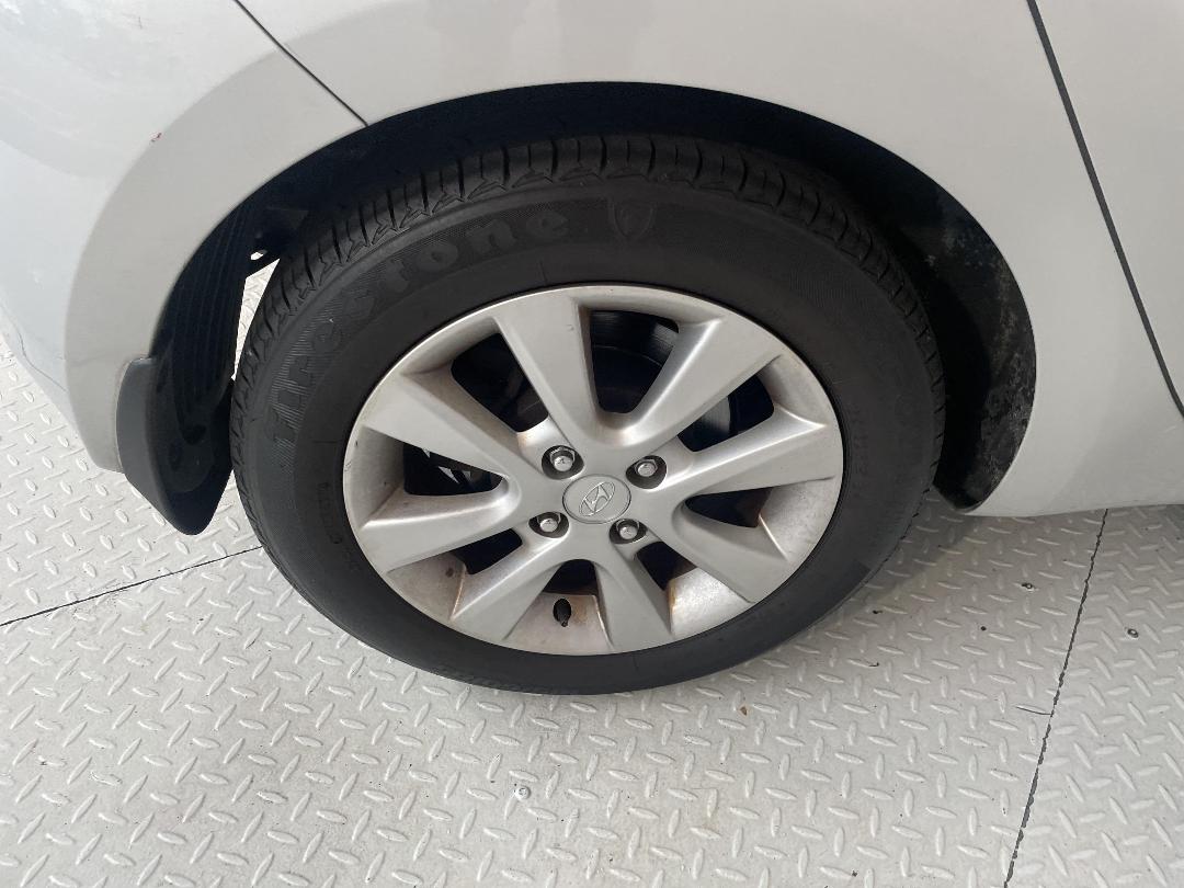 Photo '12' of Hyundai I20