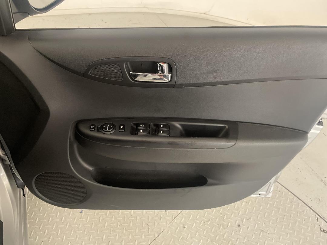 Photo '15' of Hyundai I20