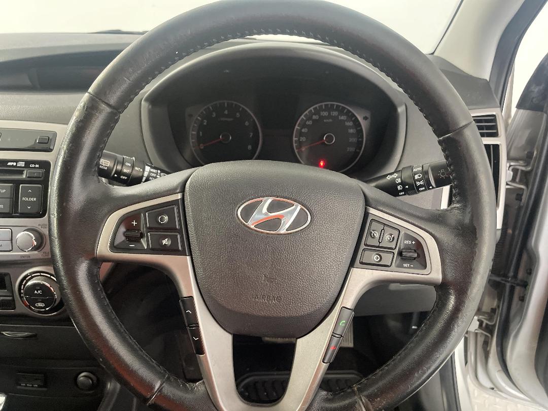 Photo '27' of Hyundai I20