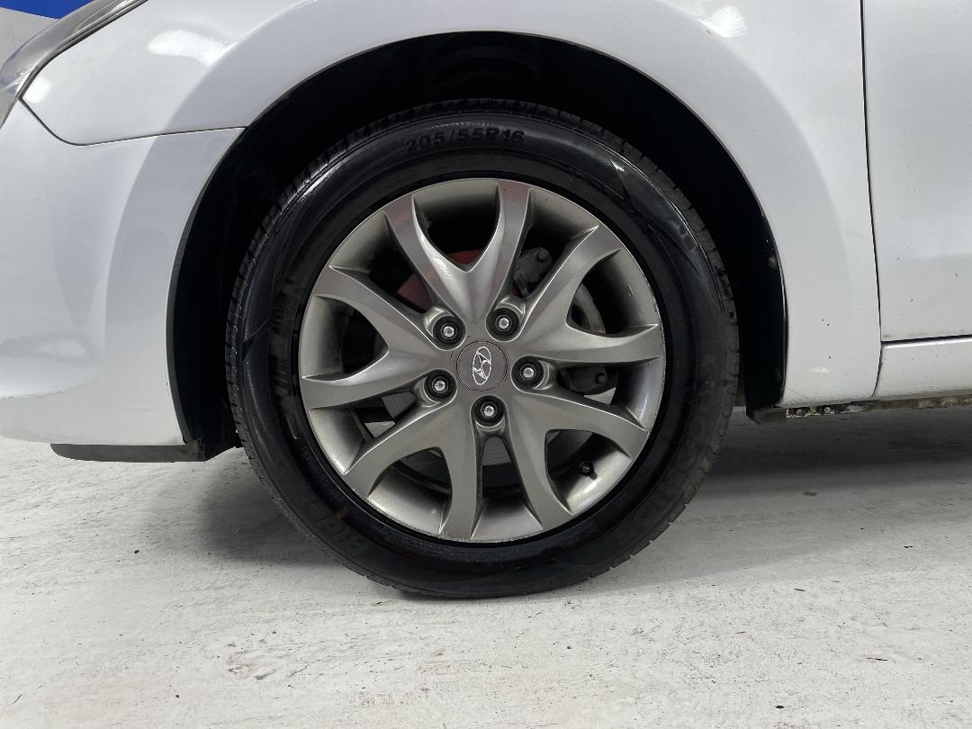 Photo '10' of Hyundai I30