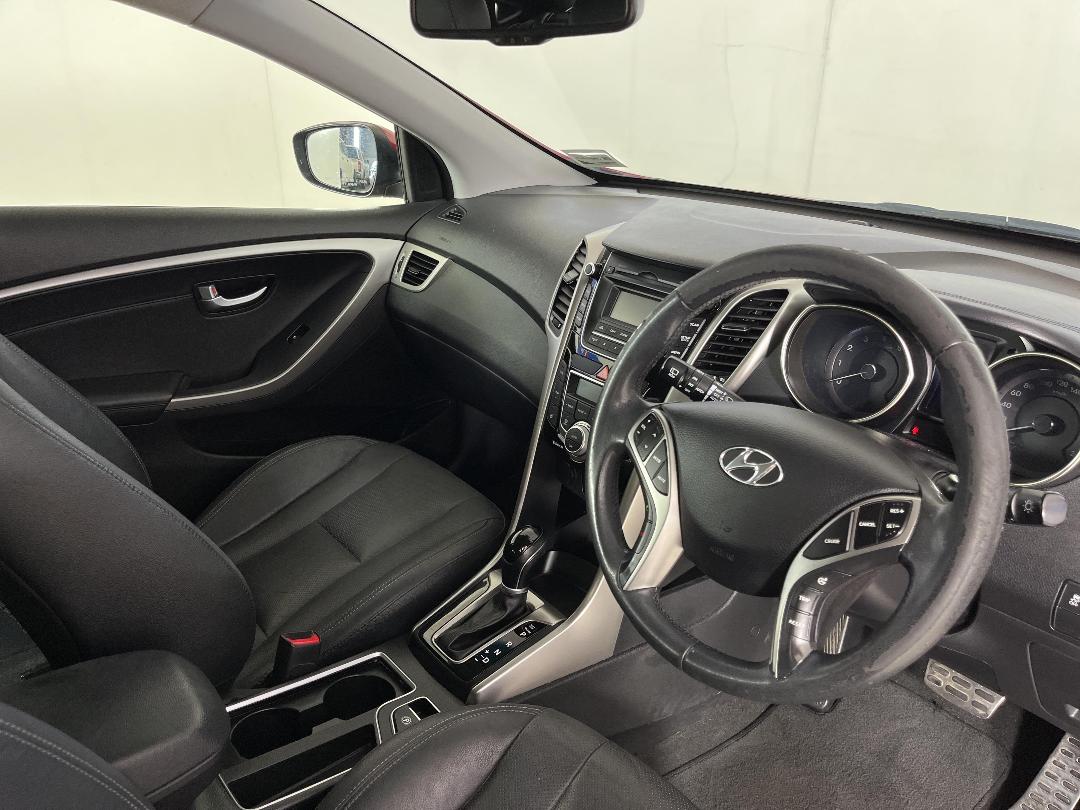 Photo '16' of Hyundai I30 Photo '16' of Hyundai I30