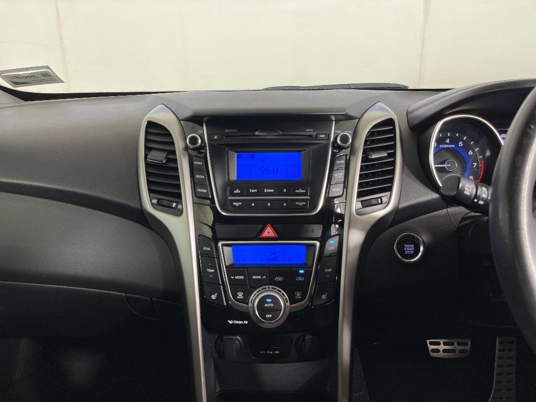 Photo '18' of Hyundai I30 Photo '18' of Hyundai I30