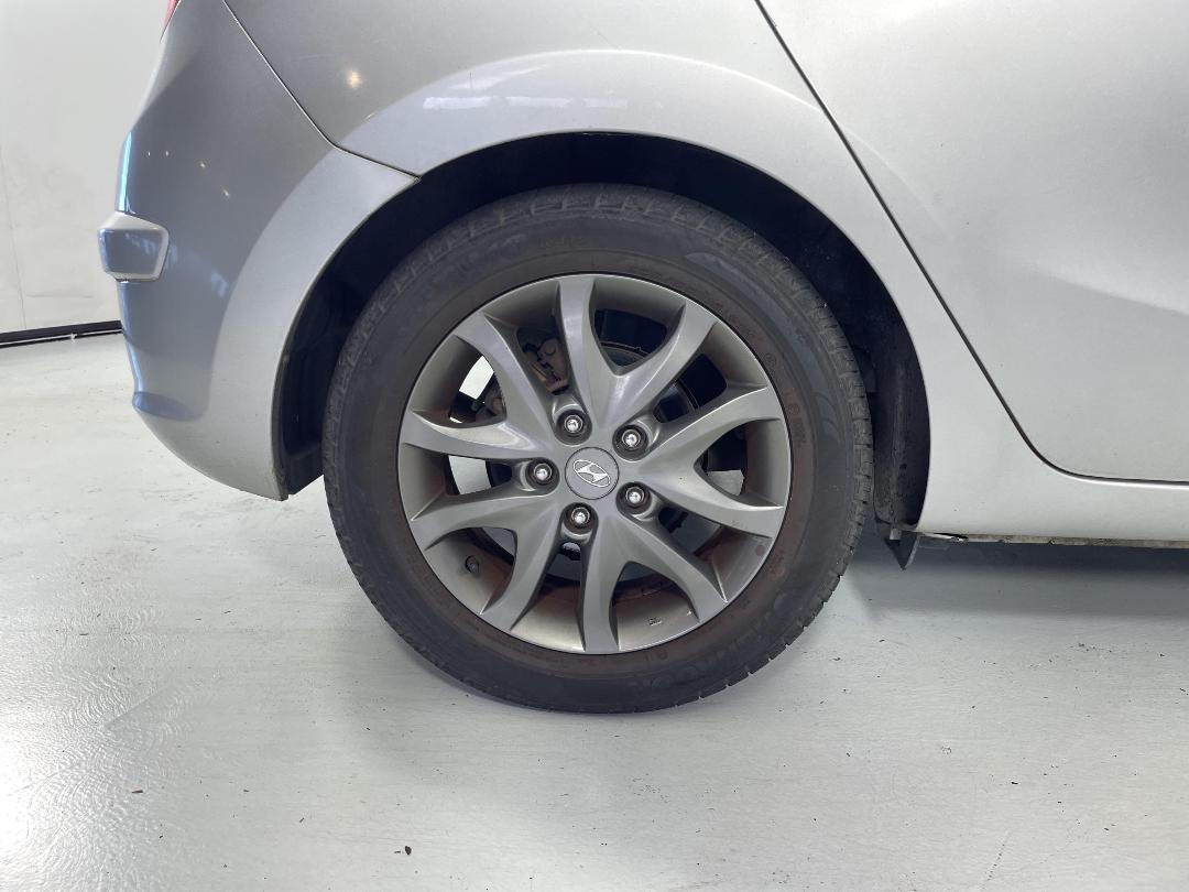 Photo '10' of Hyundai I30