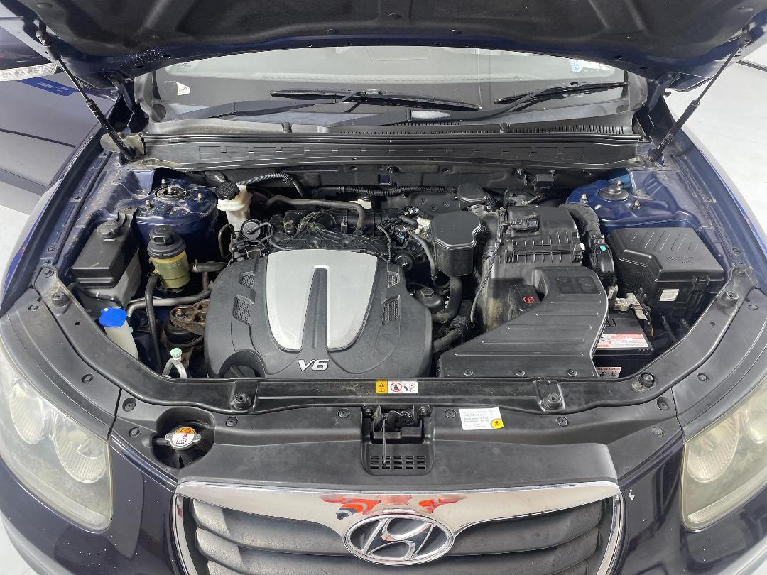 Photo '13' of Hyundai Santa FE