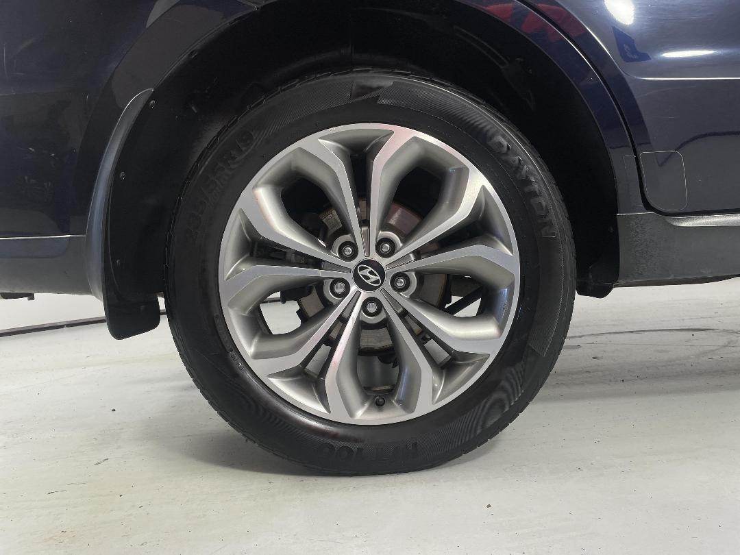 Photo '12' of Hyundai Santa FE