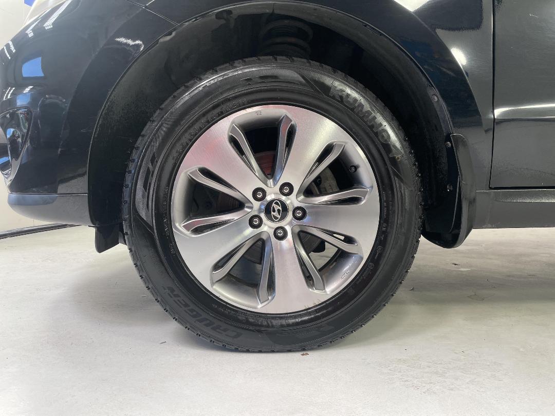 Photo '10' of Hyundai Santa FE Photo '10' of Hyundai Santa FE