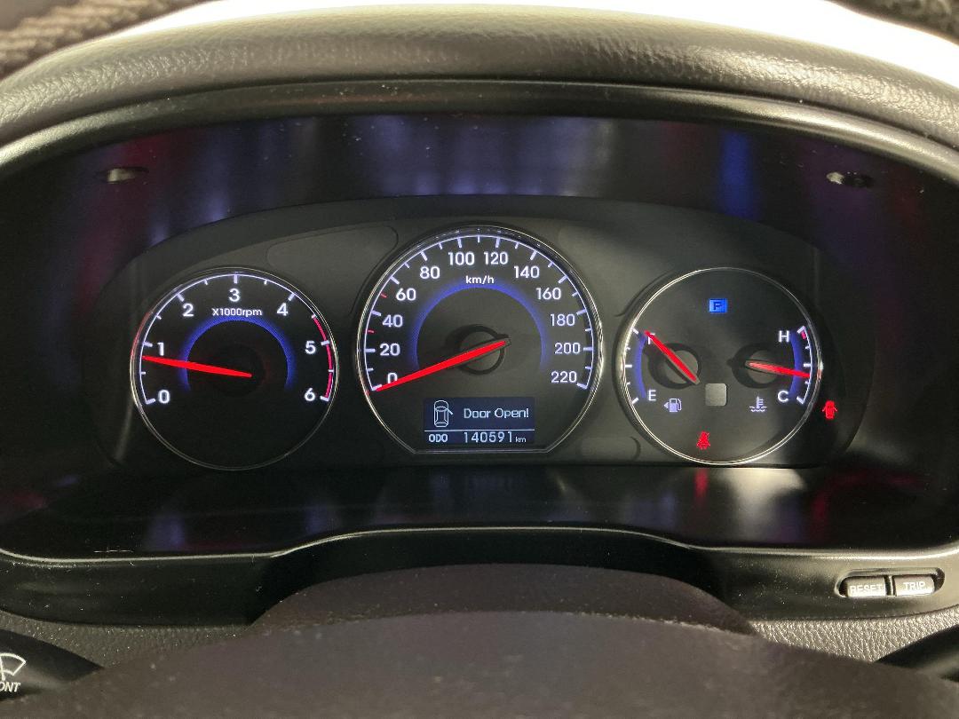 Photo '21' of Hyundai Santa FE