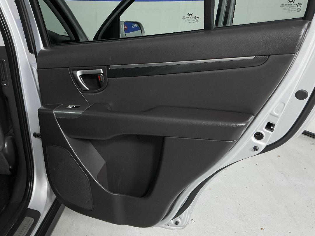 Photo '19' of Hyundai Santa FE