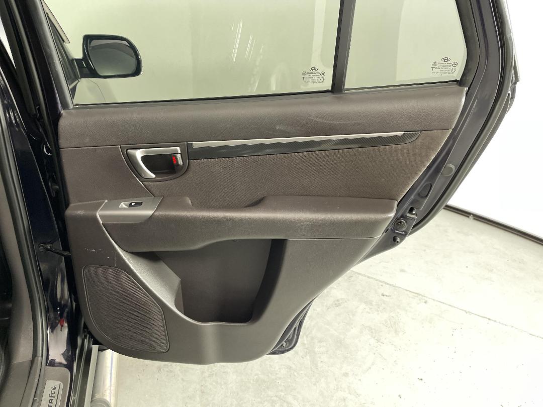 Photo '19' of Hyundai Santa FE