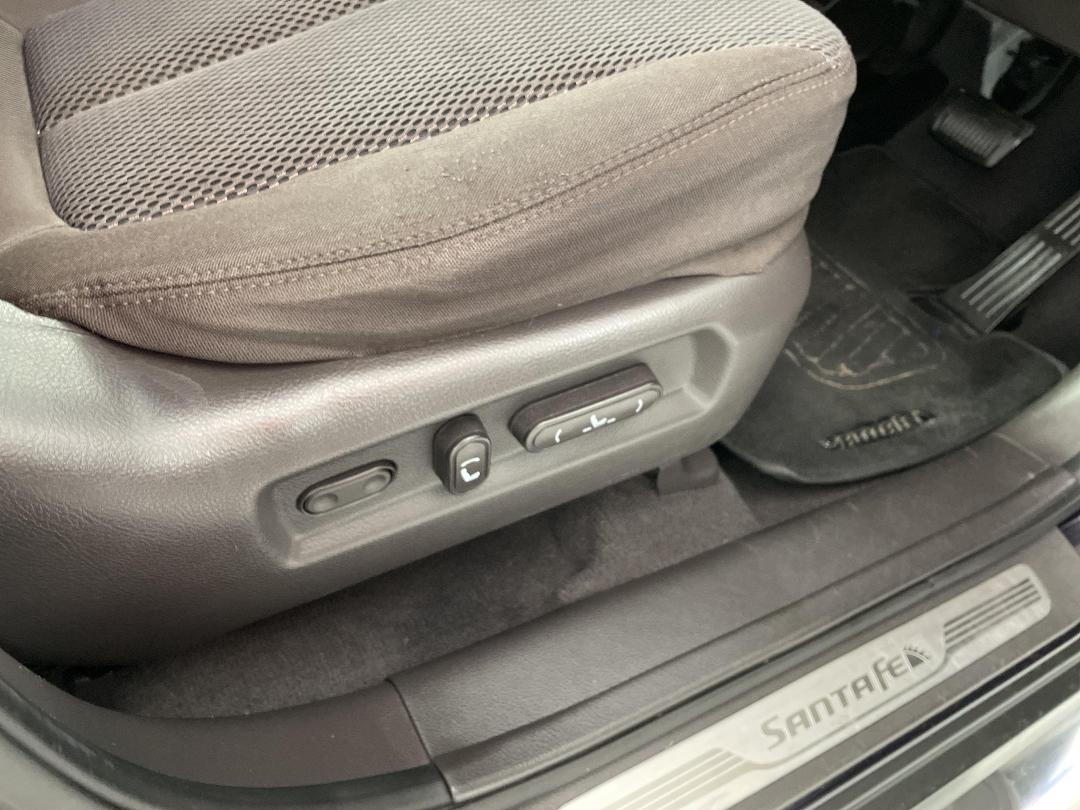 Photo '26' of Hyundai Santa FE