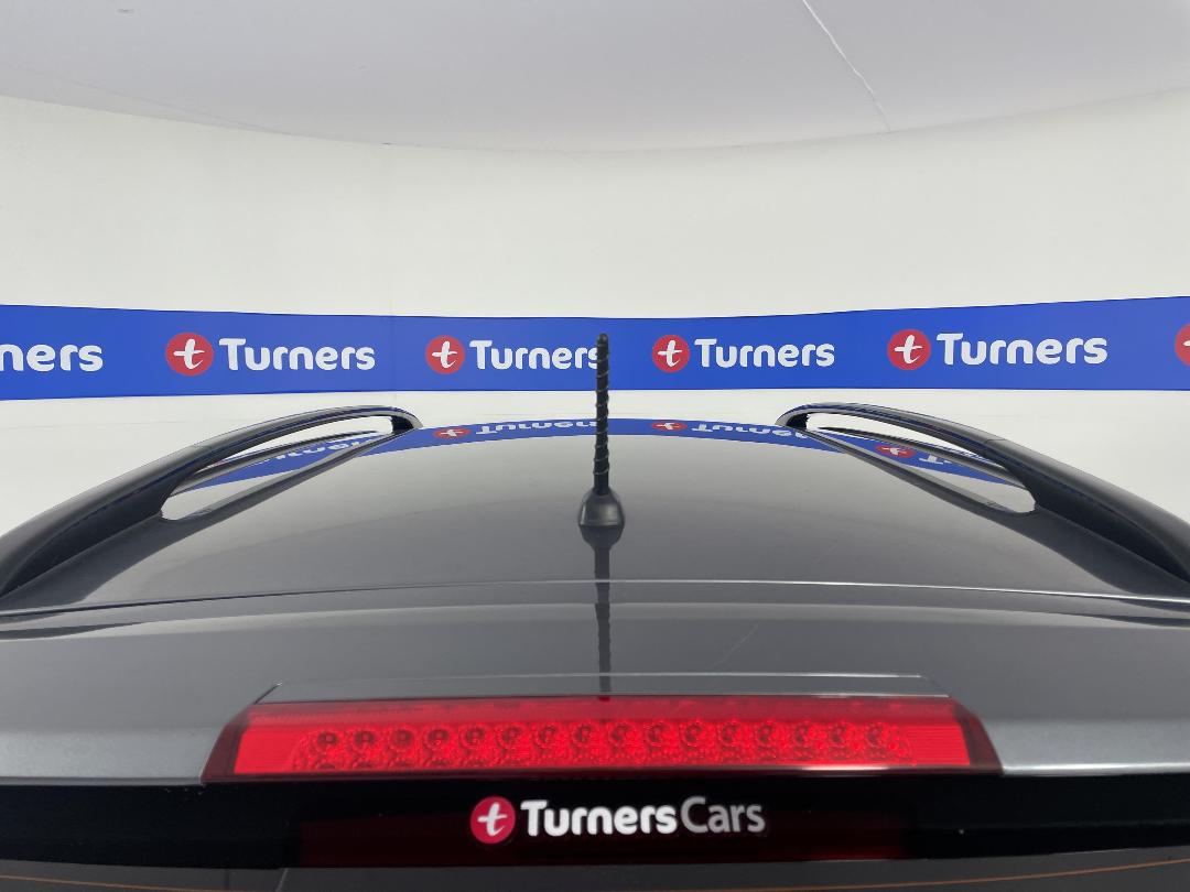 Photo '32' of Hyundai Santa FE