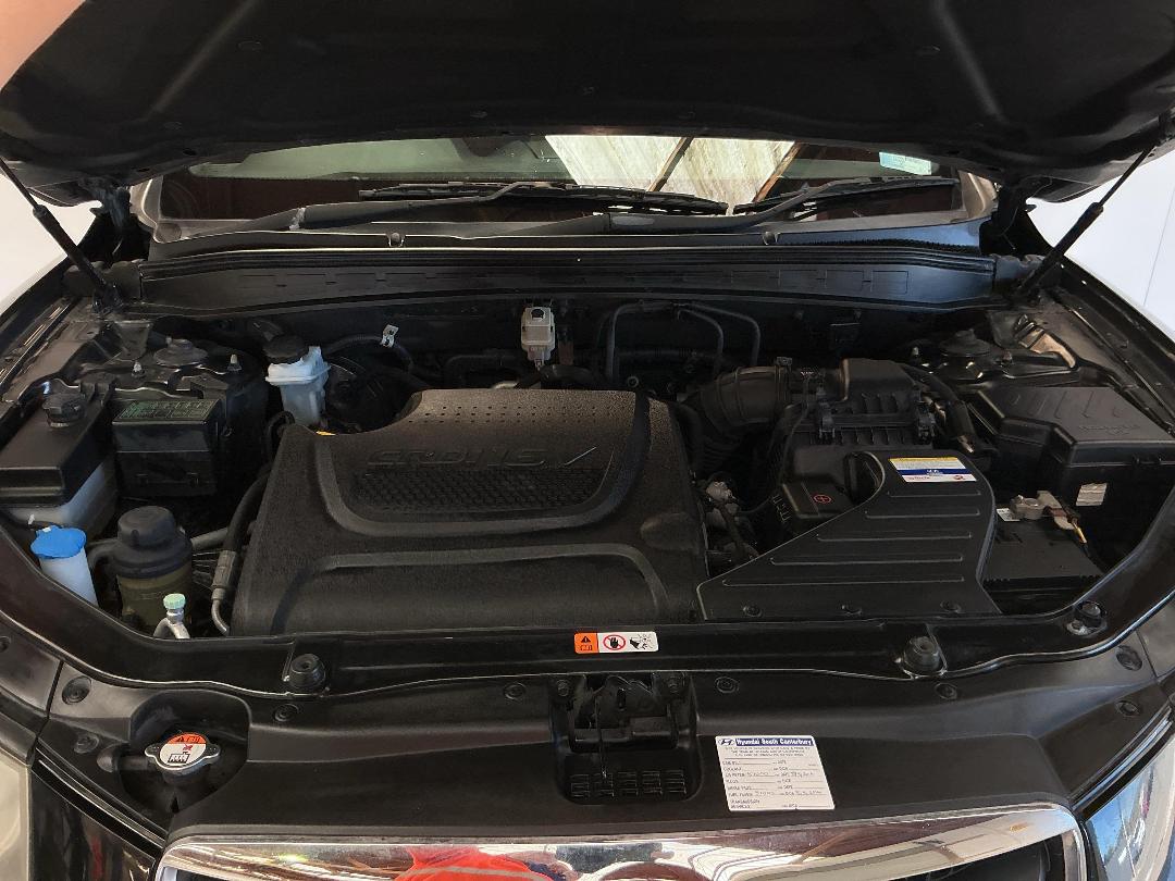 Photo '13' of Hyundai Santa FE