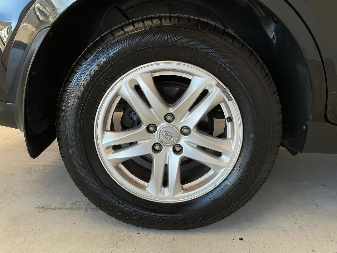 Photo '12' of Hyundai Santa FE