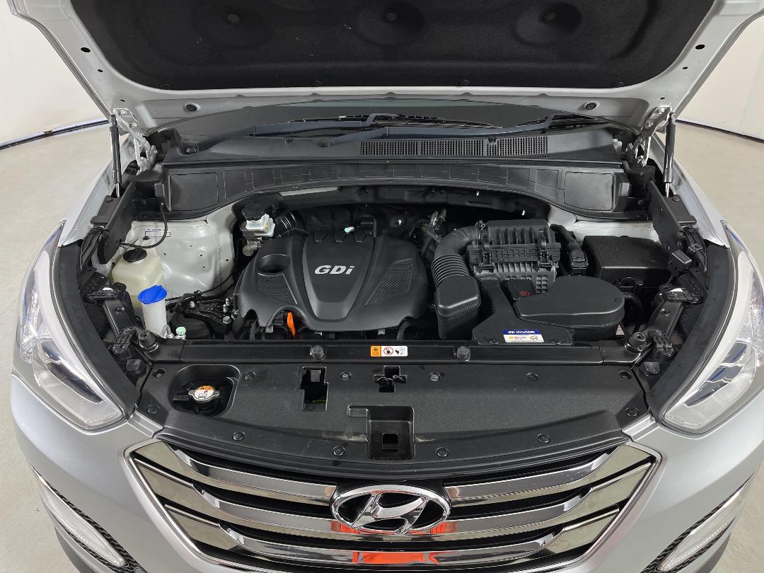 Photo '13' of Hyundai Santa FE