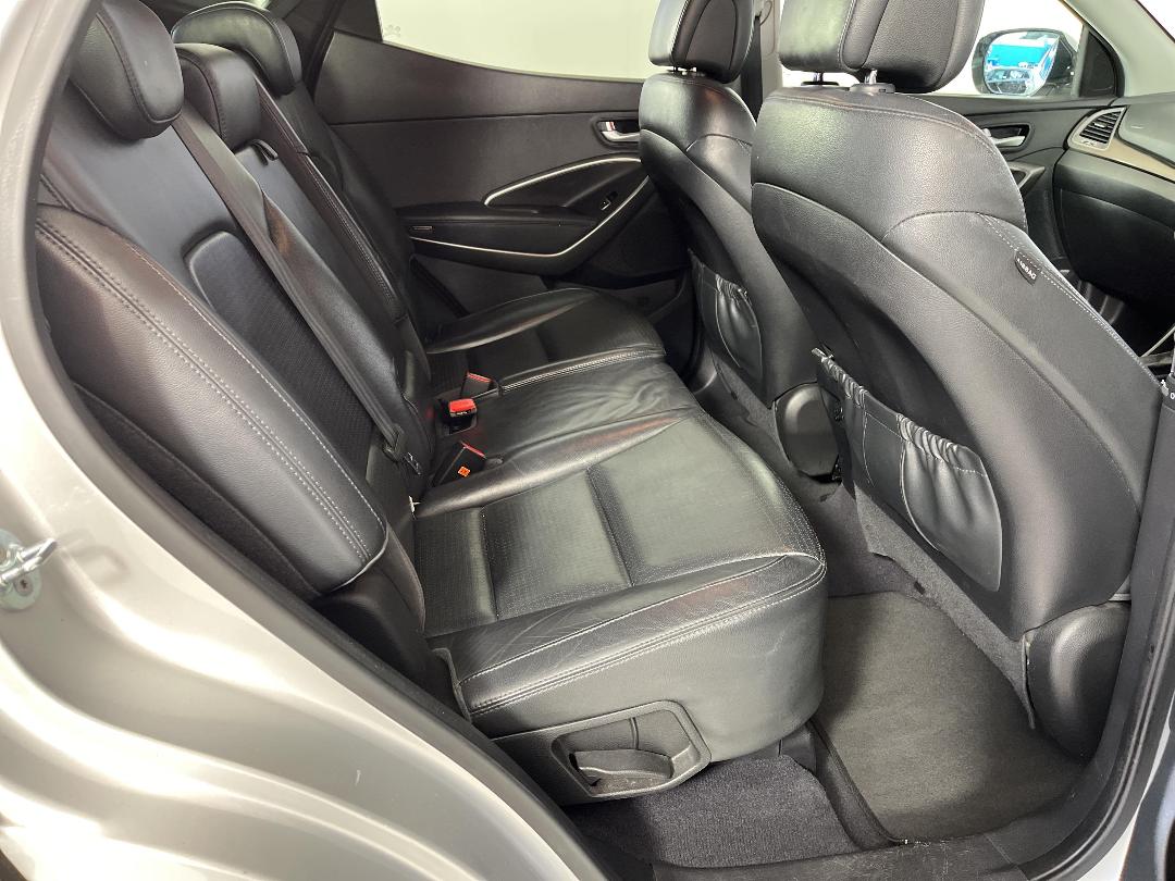 Photo '20' of Hyundai Santa FE