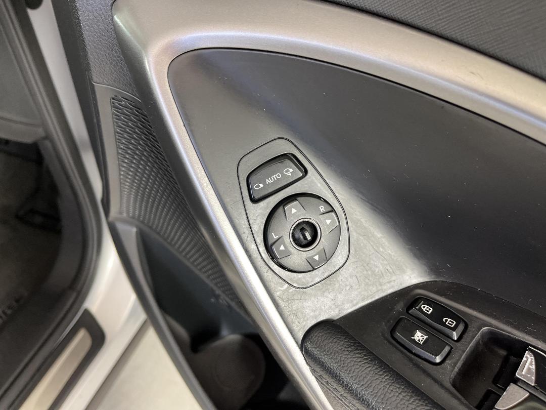 Photo '26' of Hyundai Santa FE