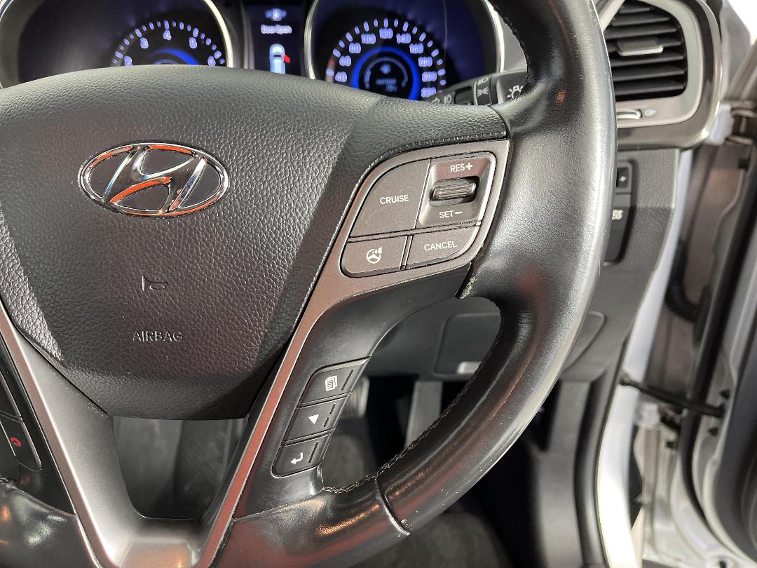 Photo '29' of Hyundai Santa FE