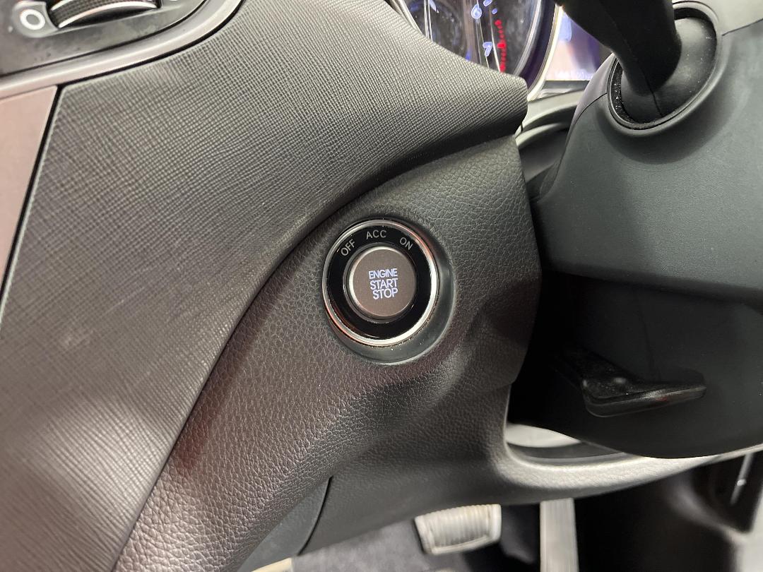 Photo '31' of Hyundai Santa FE