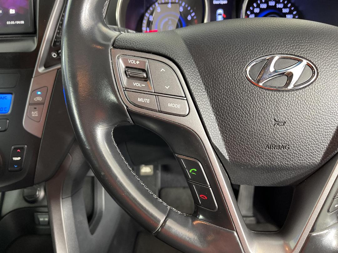 Photo '30' of Hyundai Santa FE