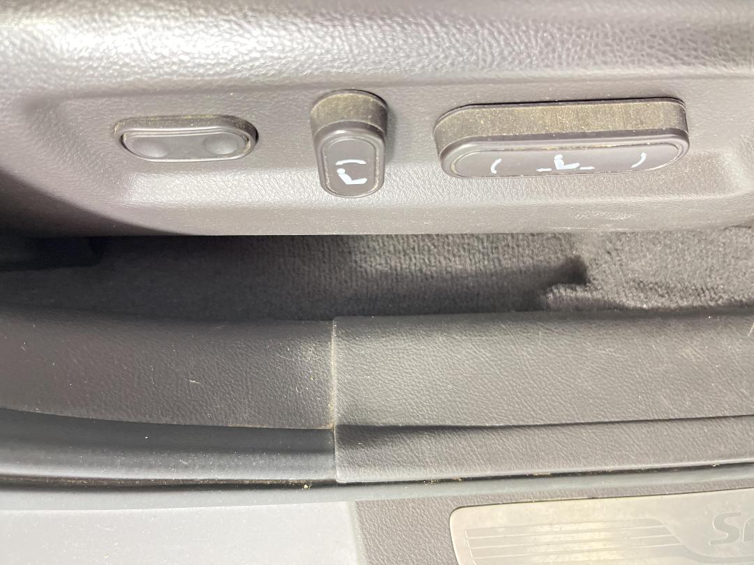 Photo '29' of Hyundai Santa FE